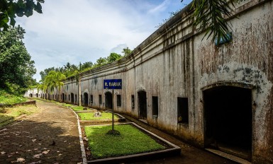 benteng pendem fort