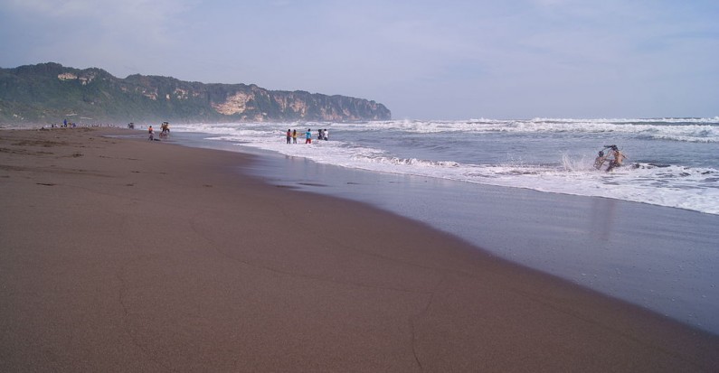 parangtritis beach