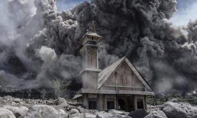 #PrayForSinabung | Mount Sinabung Volcano Eruption