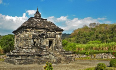 banyuniba temple