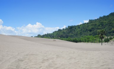 gumuk pasir sandbanks parangtritis