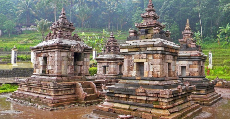 ngempon temple