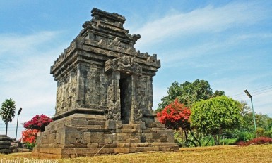 pringapus temple